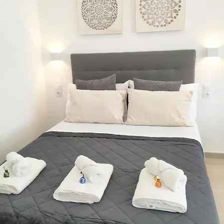 24h Self Check-in Centro Downtown Torremolinos